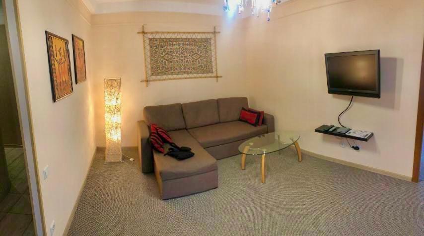 Kyiv Apartment On Starokyivskaya Lane 5 Ngoại thất bức ảnh